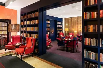 Diplomat Hotel Prague 4*,
